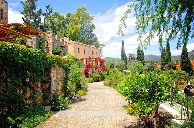 romantic hotel