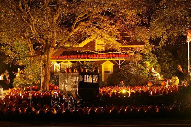 Halloween hotels