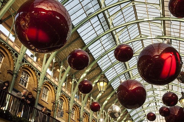 Christmas with whom do you want... in London, Amsterdam or Copenhagen?