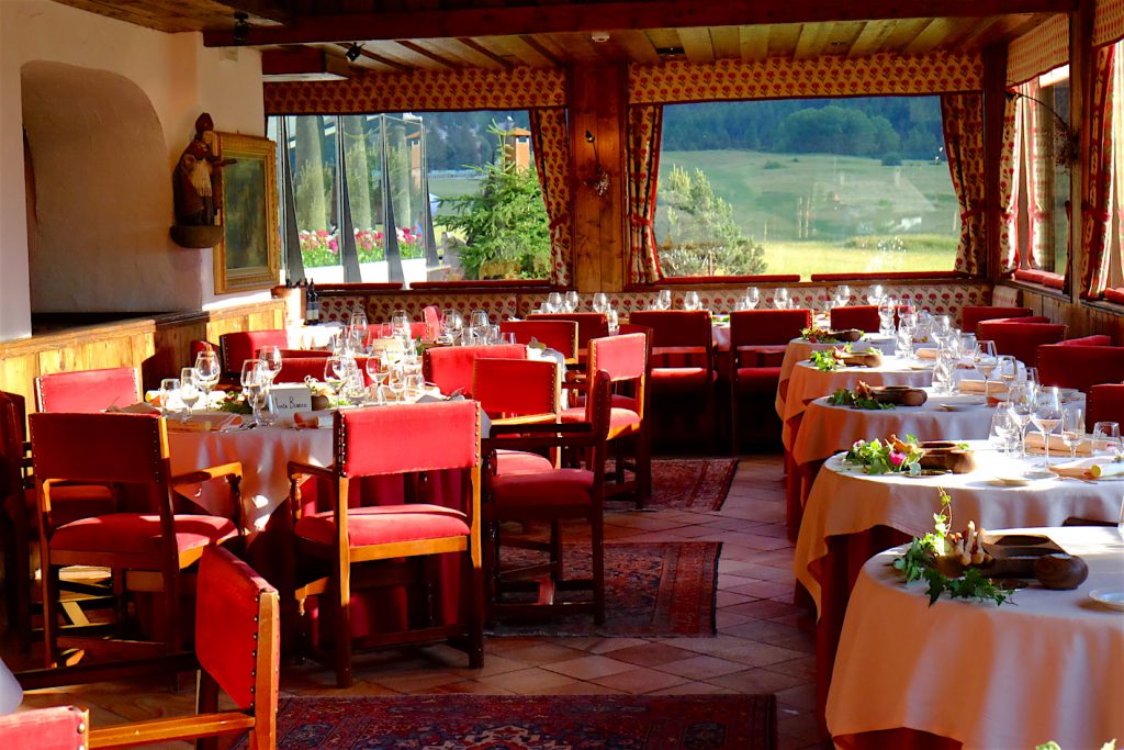 Cogne Hotel Bellevue The restaurant DSCF7182