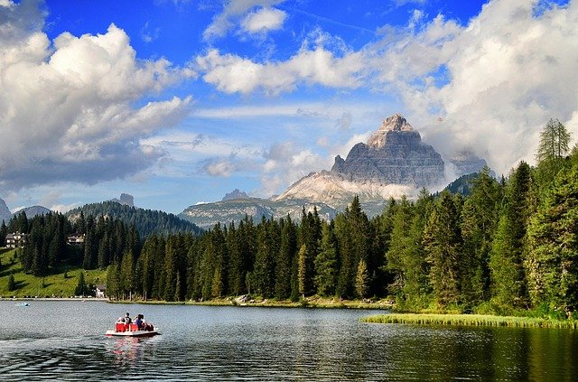 dolomiti-lake