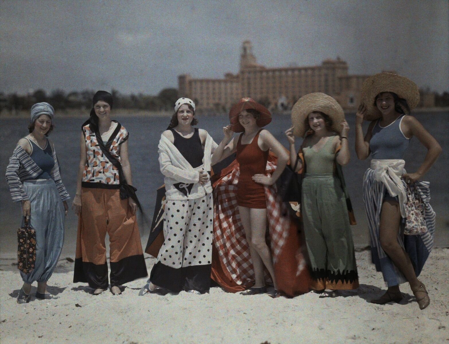 exhibition FASHION