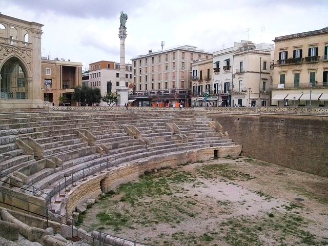 lecce-anfiteatro-romano