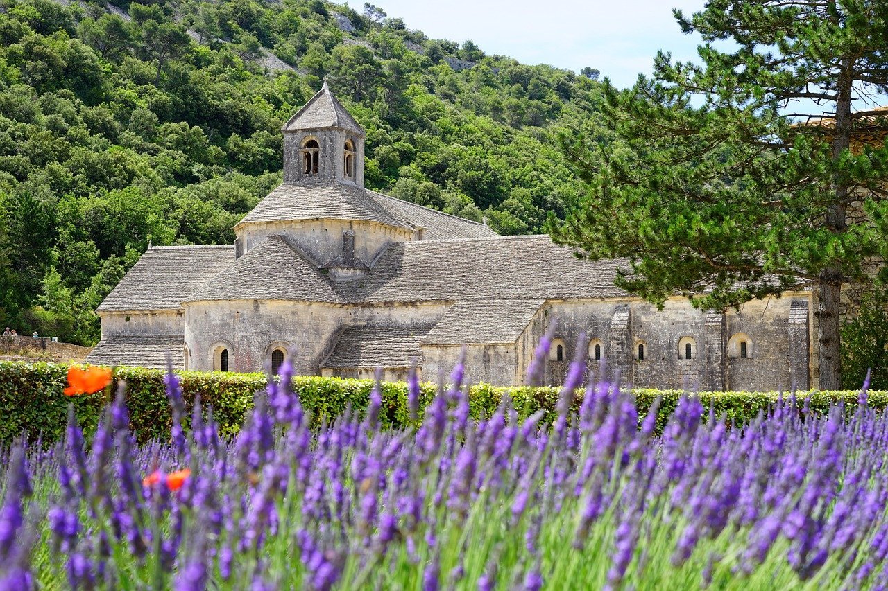 La Francia riapre le frontiere il 15 giugno
