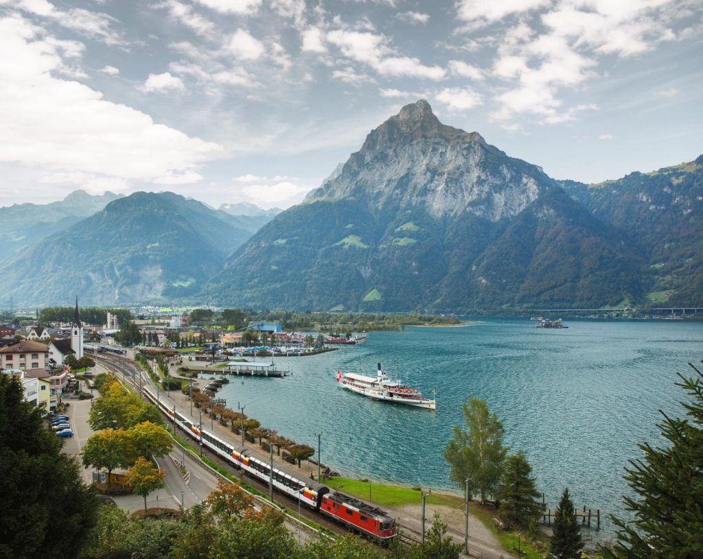 Gotthard Panorama Express