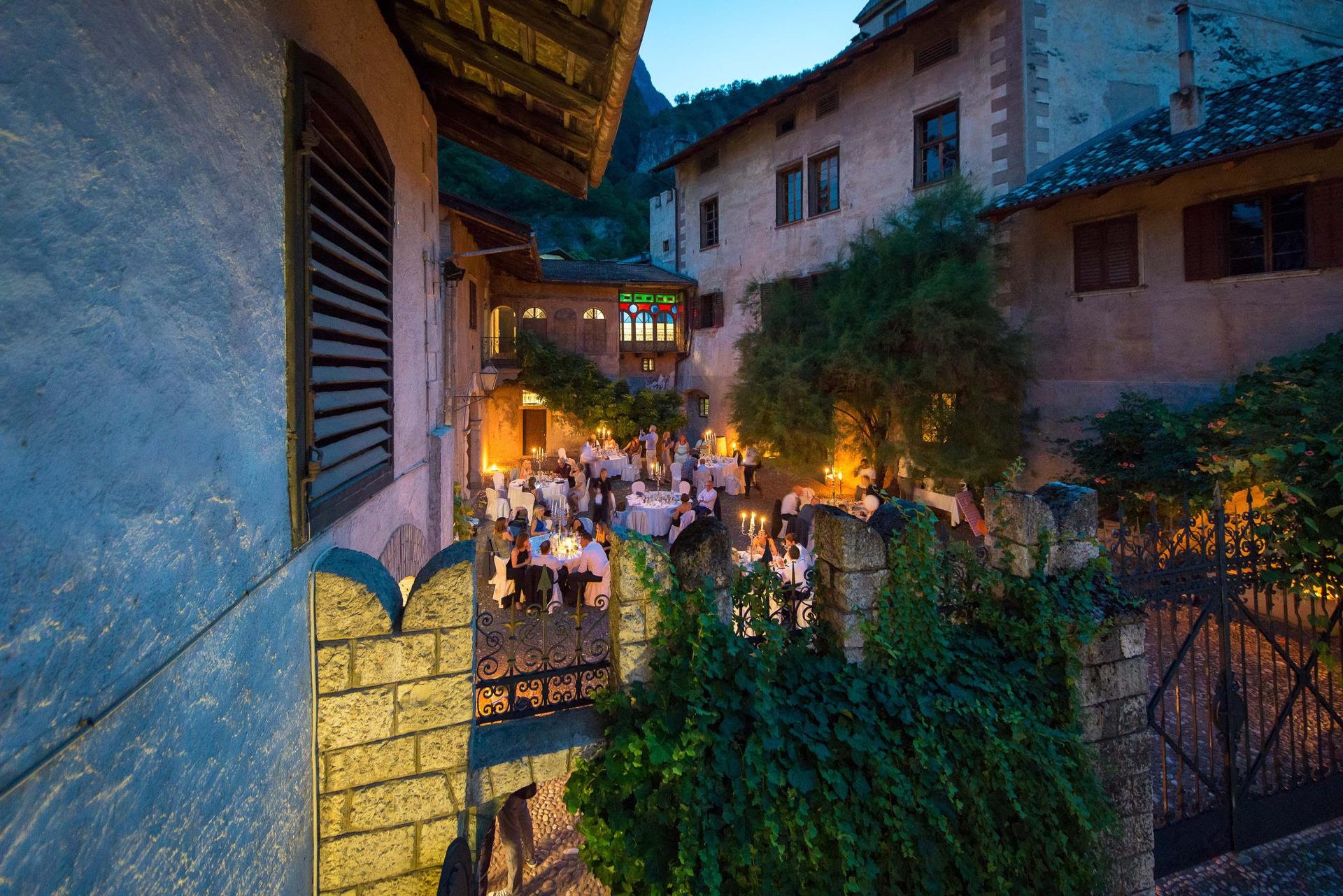 Alois Lageder Paradeis bio restaurant in Magrè (Bz)