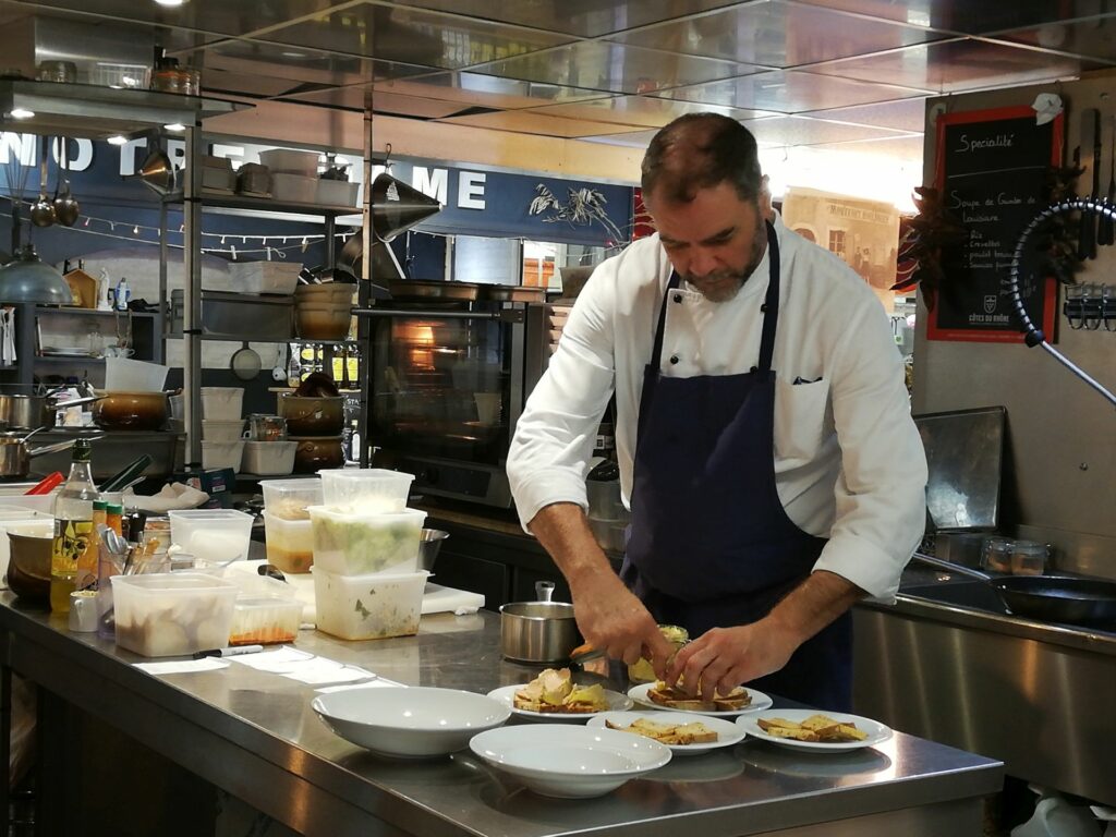 Jonathan Chiri, Les Halles