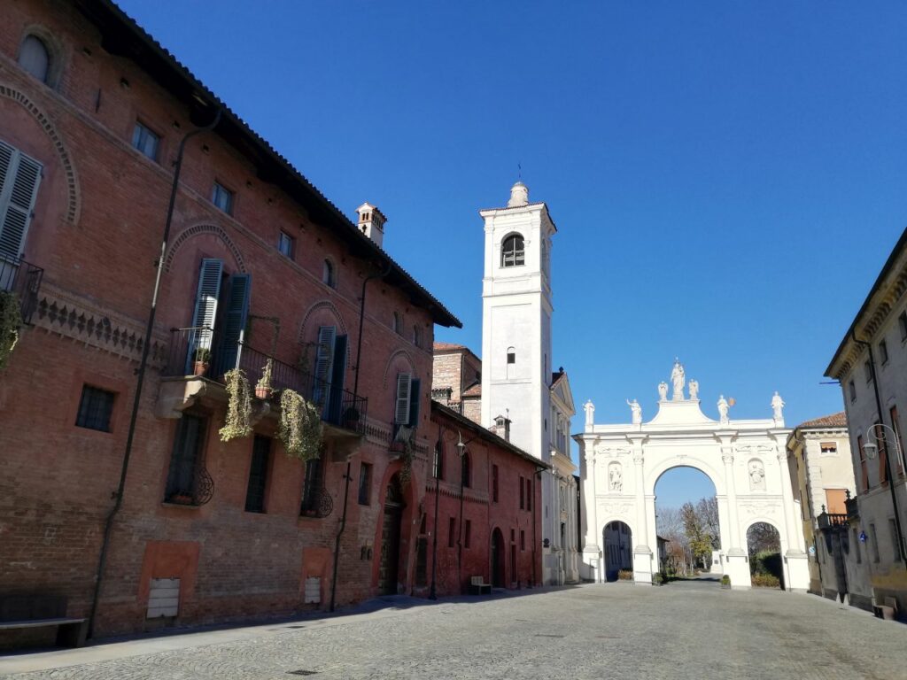 Arco del Belvedere a Cherasco