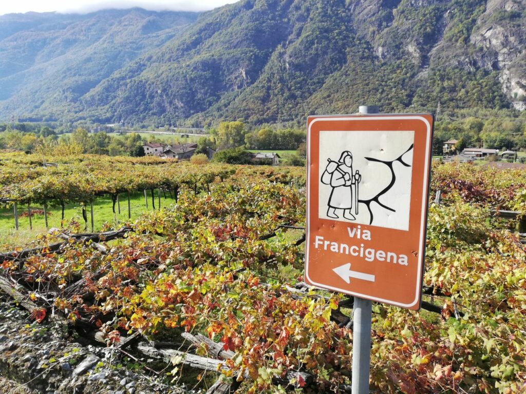 Cartello della Via Francigena in Piemonte