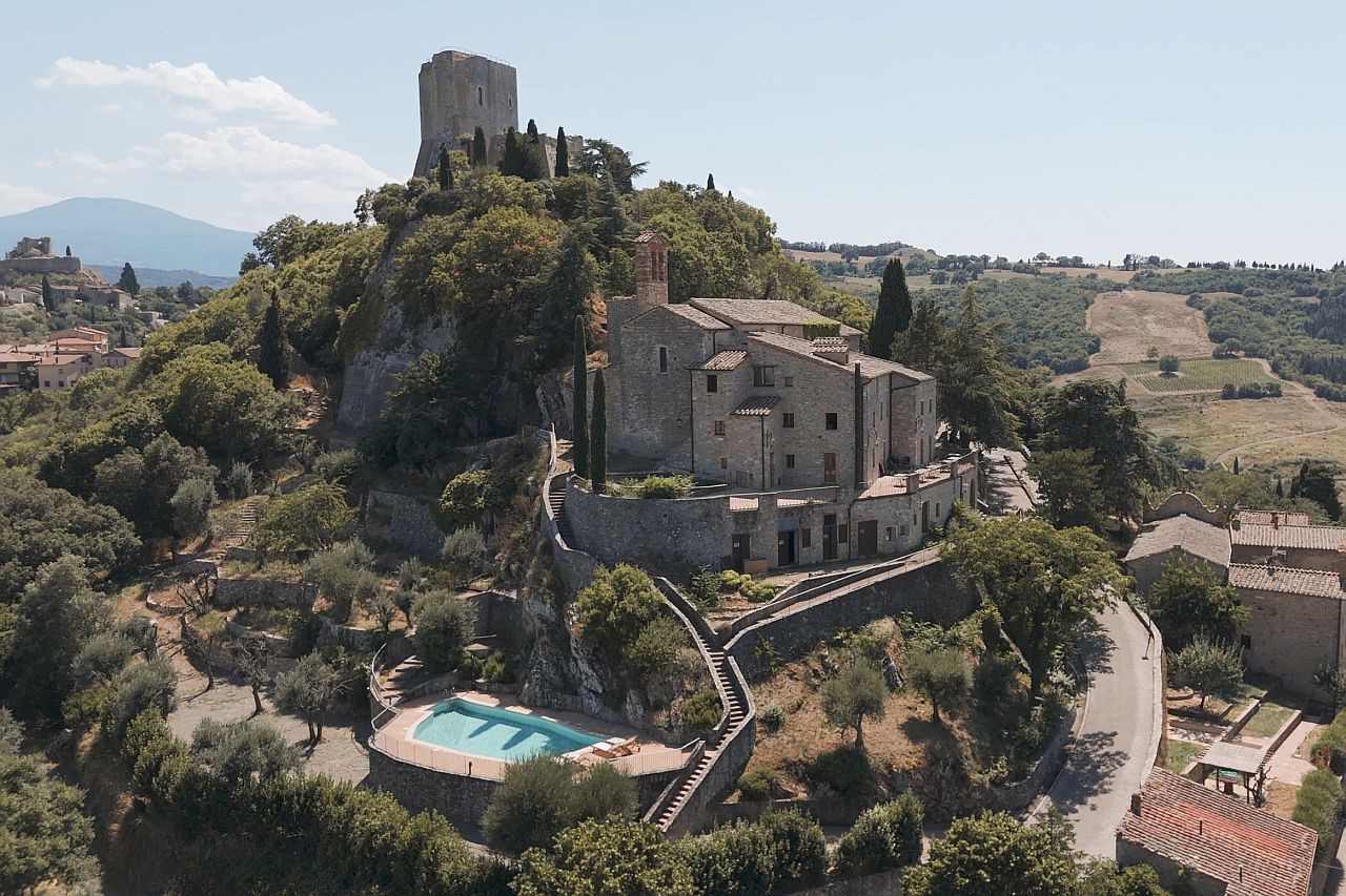 Rocca d’Orcia, un suggestivo albergo diffuso in Val d’Orcia